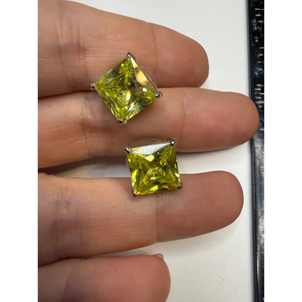 Yellow Princess Cut Stud Earrings Silver Tone Square Faux Green Stone 0.5in